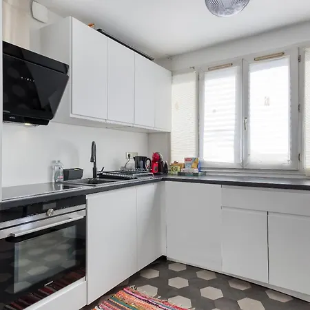 Appartement Moderne A Choisy-Le-Roi - Rer C & Tram - Paris Direct アパート