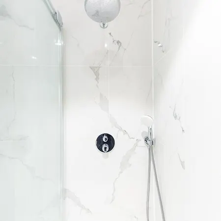 Appartement Moderne A Choisy-Le-Roi - Rer C & Tram - Paris Direct アパート ショワジー・ル・ロワ