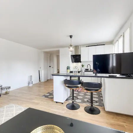 Appartement Moderne A Choisy-Le-Roi - Rer C & Tram - Paris Direct ショワジー・ル・ロワ